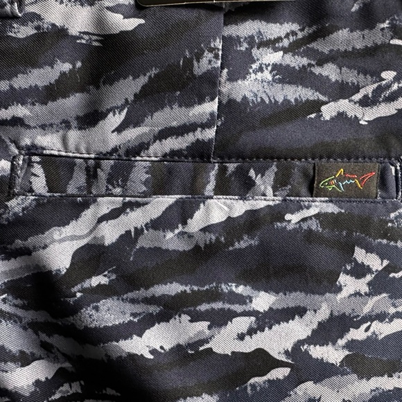 Greg Norman Golf Shorts Men's Blue Camo ML75 Microlux PlayDry Stretch - Picture 9 of 14